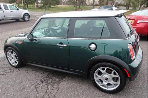 2005 MINI Cooper S Base