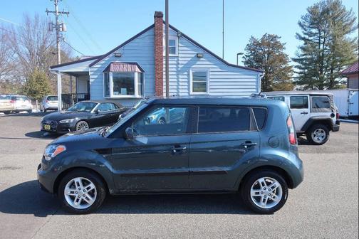 2011 Kia Soul +