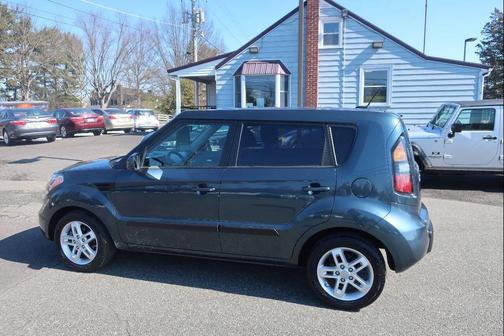2011 Kia Soul +