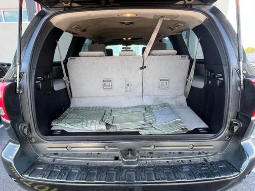 2008 Toyota Sequoia SR5