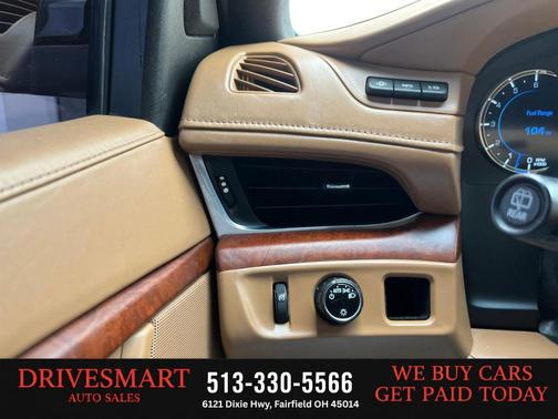 Crystal White Tricoat 2017 Cadillac Escalade Platinum