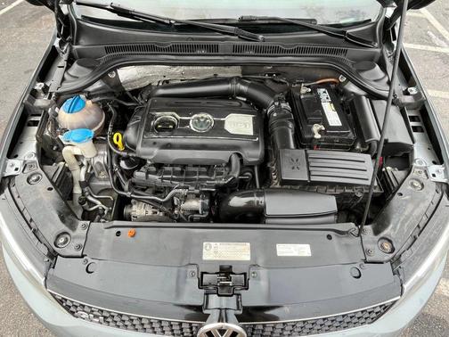 2013 Volkswagen Jetta GLI Autobahn