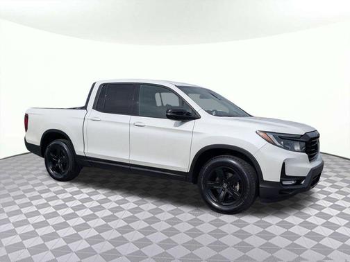 2022 Honda Ridgeline Black
