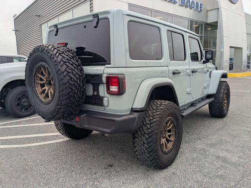 Earl Clearcoat 2023 Jeep Wrangler 4-Door Sahara 4x4