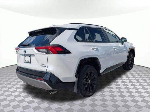 Wind Chill Pearl 2024 Toyota RAV4 Hybrid SE