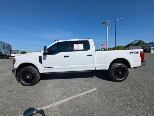 Oxford White 2022 Ford F-350 King Ranch
