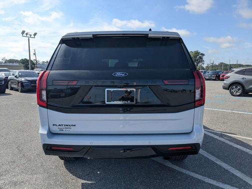Space Silver Metallic 2026 Ford Expedition Platinum