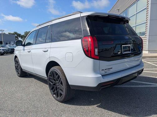Space Silver Metallic 2026 Ford Expedition Platinum
