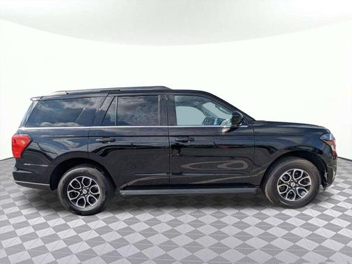 Agate Black Metallic 2024 Ford Expedition XLT
