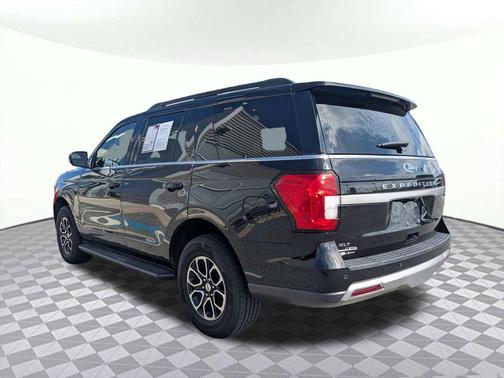 Agate Black Metallic 2024 Ford Expedition XLT