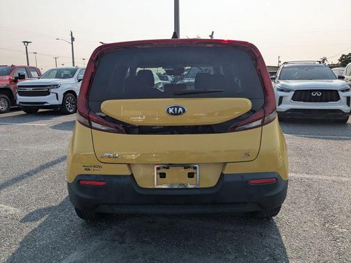 Solar Yellow 2020 Kia Soul S