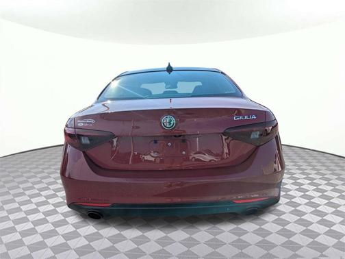 2022 Alfa Romeo Giulia Ti