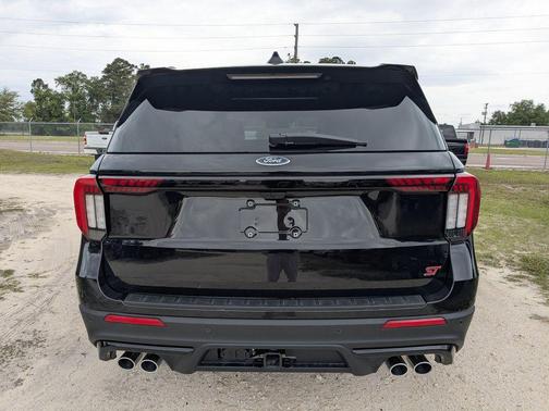Agate Black Metallic 2026 Ford Explorer ST