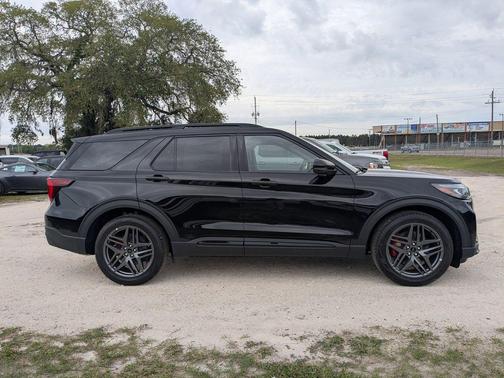 Agate Black Metallic 2026 Ford Explorer ST