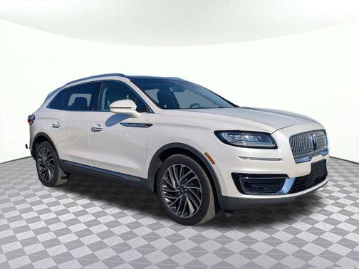 White Platinum Clearcoat Metallic 2019 Lincoln Nautilus Reserve