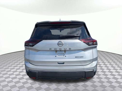 Brilliant Silver Metallic 2024 Nissan Rogue SV