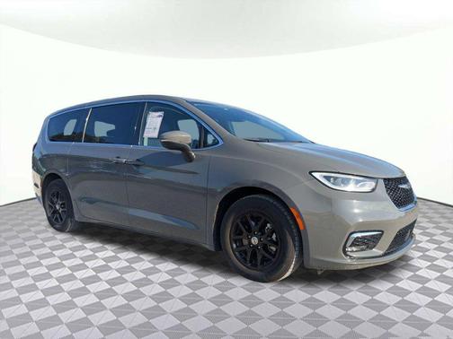 Ceramic Gray Clearcoat 2023 Chrysler Pacifica Touring L