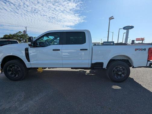 Oxford White 2026 Ford F-250 XL