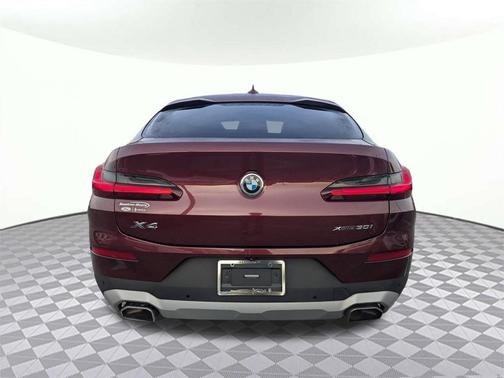 2022 BMW X4 xDrive30i