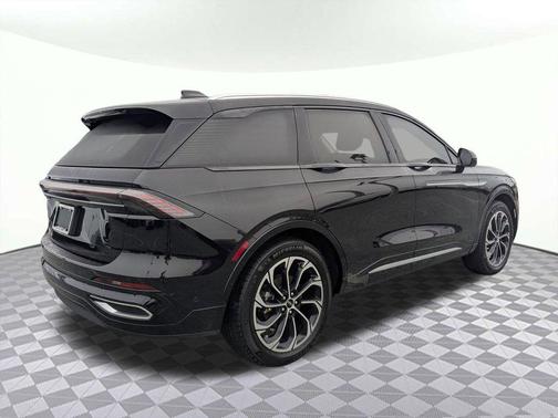 2024 Lincoln Nautilus Reserve