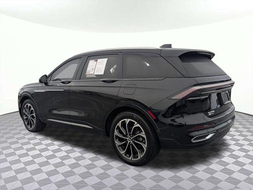 2024 Lincoln Nautilus Reserve