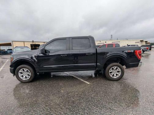 Agate Black Metallic 2023 Ford F-150 XLT