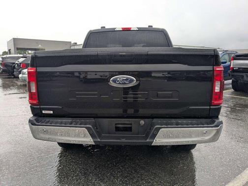 Agate Black Metallic 2023 Ford F-150 XLT