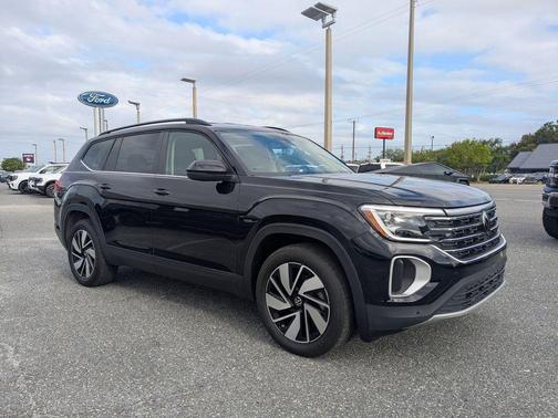 2025 Volkswagen Atlas 2.0T SE w/Technology 4MOTION