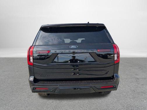 Agate Black Metallic 2026 Ford Expedition Platinum