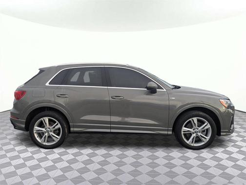 2020 Audi Q3 45 S line Premium