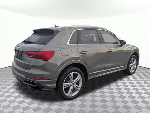 2020 Audi Q3 45 S line Premium