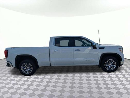 Summit White 2021 GMC Sierra 1500 SLT