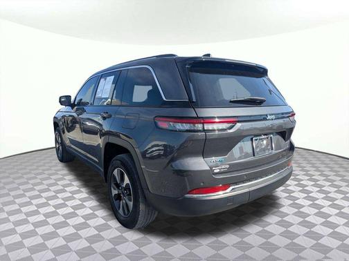 Baltic Gray Metallic Clearcoat 2022 Jeep Grand Cherokee 4xe Base