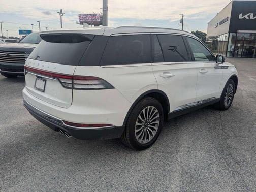 Pristine White Metallic Tri-Coat 2024 Lincoln Aviator Reserve AWD