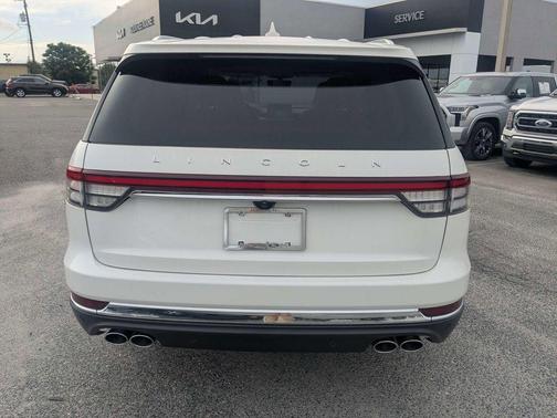 Pristine White Metallic Tri-Coat 2024 Lincoln Aviator Reserve AWD