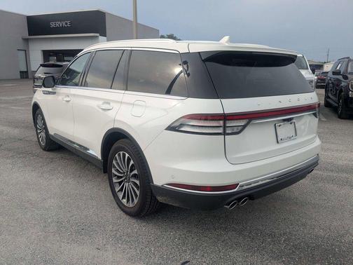 Pristine White Metallic Tri-Coat 2024 Lincoln Aviator Reserve AWD