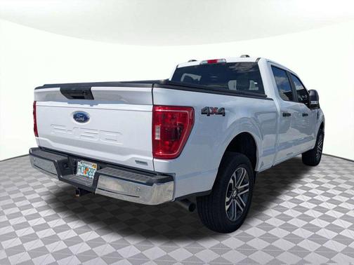 Oxford White 2022 Ford F-150 XLT