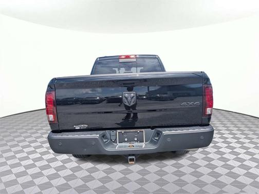 2023 RAM 1500 Classic Warlock Crew Cab 4x4 5'7' Box