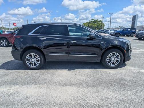 2023 Cadillac XT5 Premium Luxury