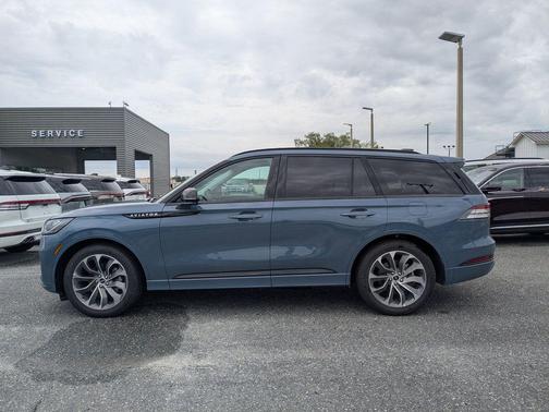 whisper blue metallic clearcoat 2026 Lincoln Aviator Premiere
