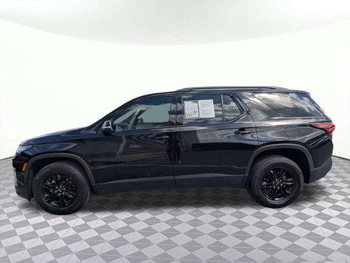 Mosaic Black Metallic 2023 Chevrolet Traverse LS