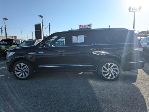 2023 Lincoln Navigator Reserve