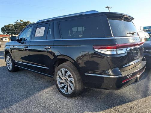 2023 Lincoln Navigator Reserve