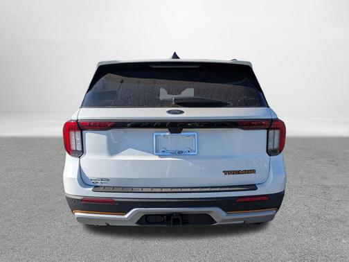 Star White Metallic Tri-Coat 2026 Ford Explorer Tremor