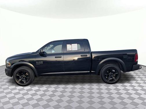 2024 RAM 1500 Classic Warlock Crew Cab 4x2 5'7' Box