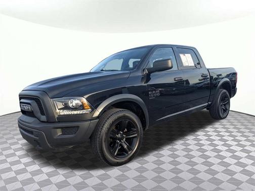 2024 RAM 1500 Classic Warlock Crew Cab 4x2 5'7' Box