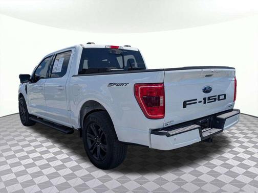 Oxford White 2023 Ford F-150 XLT