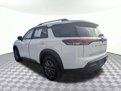 Glacier White 2024 Nissan Pathfinder SV 4WD