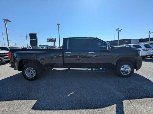 2022 GMC Sierra 3500 Denali