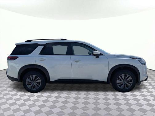 Pearl White 2024 Nissan Pathfinder SV FWD